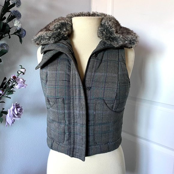 Guess Plaid Puffer Vest with Faux Fur Collar - S - Picture 1 of 6